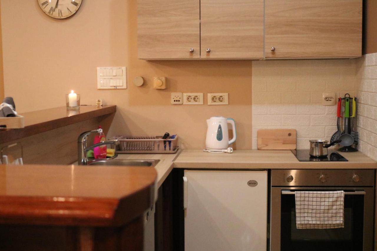 Guest House Studio Apartman Marina - With Jacuzzi, Free Parking, Pet Friendly Károlyváros Kültér fotó